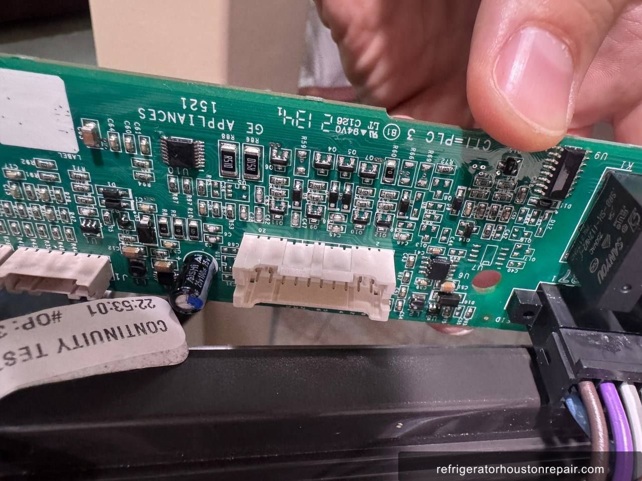GE Appliances GFE28GYNGFS repair in Houston, TX β photo 2