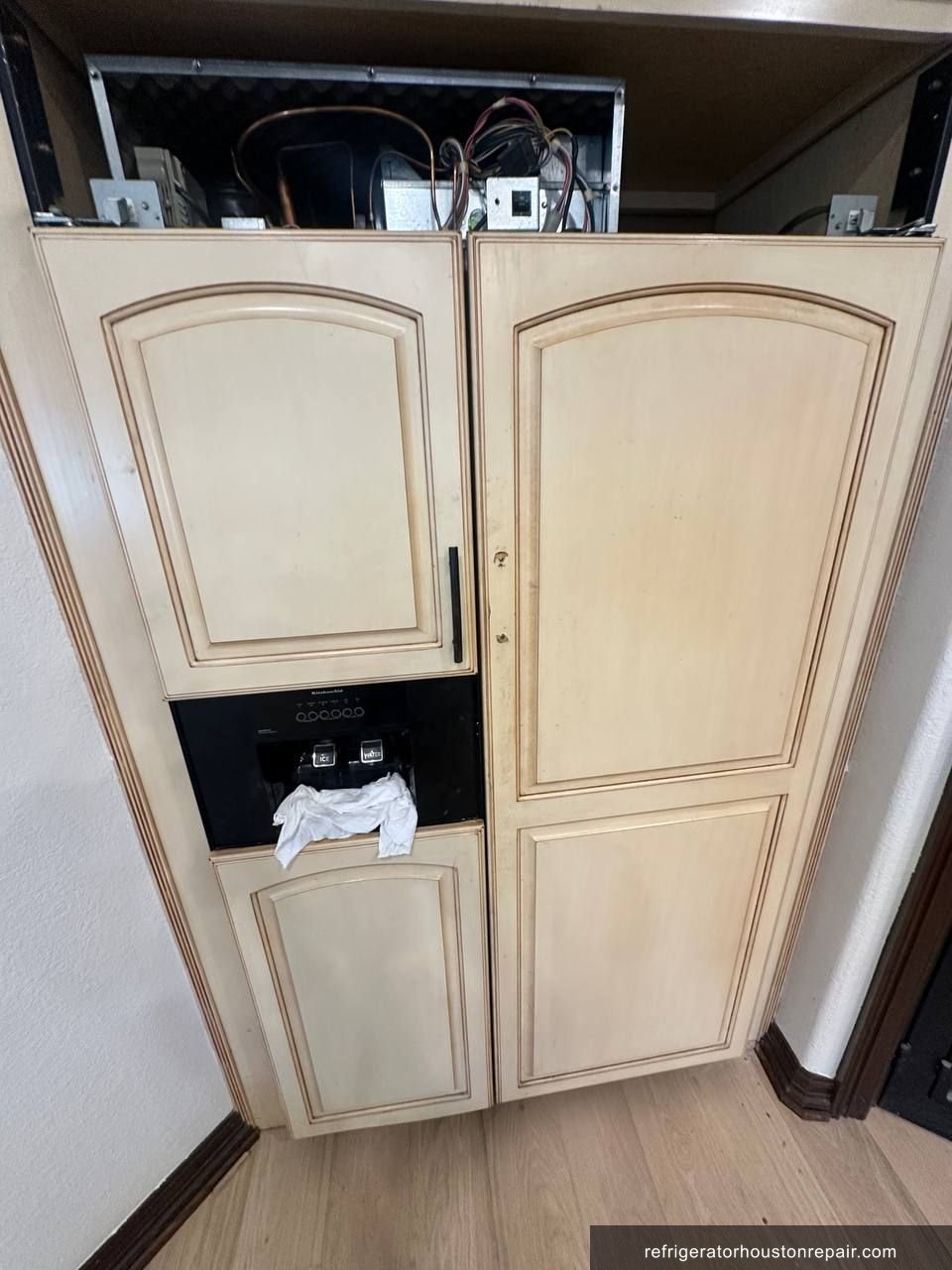 KitchenAid KSSO48QMB00: Inverter Failure, Gasket Replacement, and Refrigerant Recharge in Houston, TX