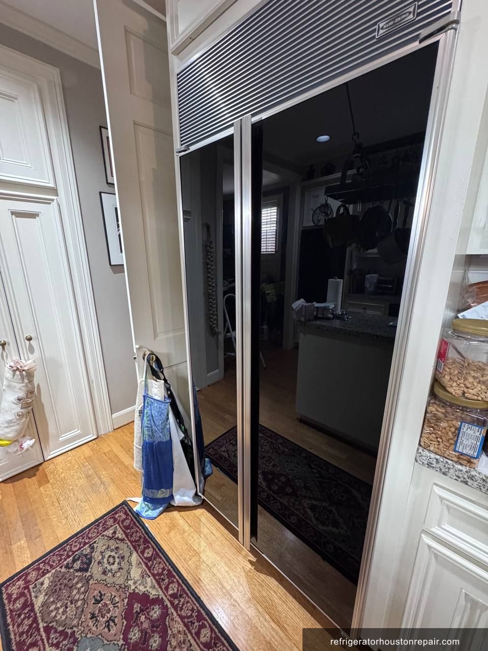 Sub-Zero 561/F: Refrigerator Section Completely Dead After Thermostat Failure in Houston, TX
