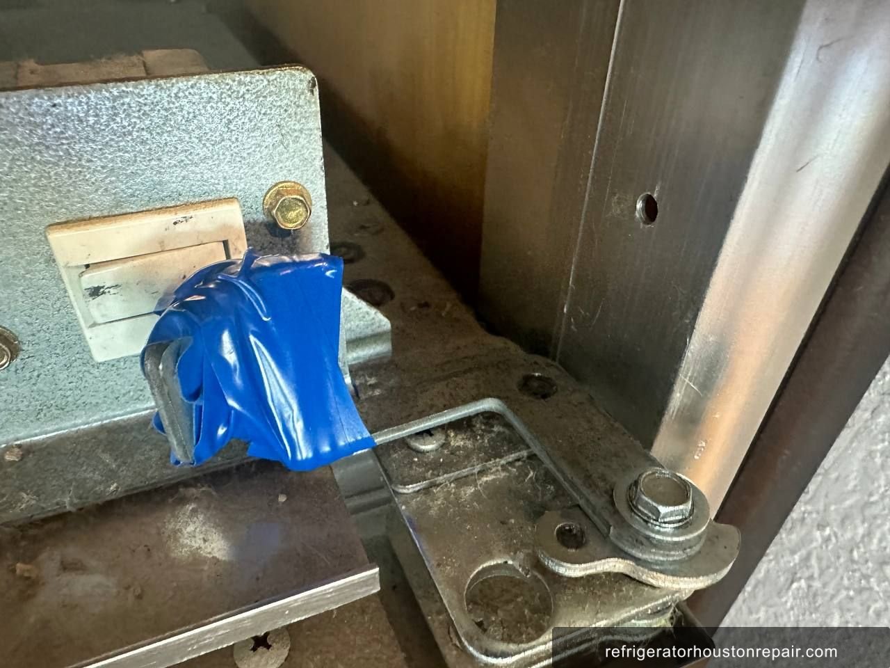 Thermador T48BR820NS02 repair in Kemah, TX β photo 1